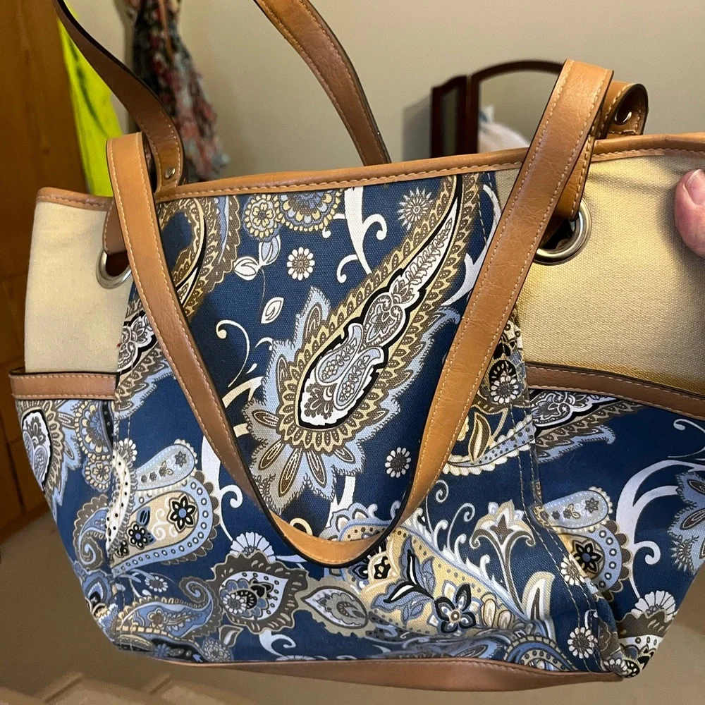 Tote bag